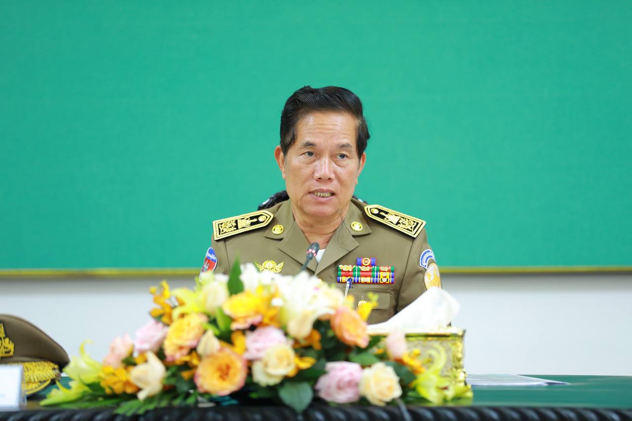 ឯកឧត្តម ឃួង ស្រេង ណែនាំឱ្យអាជ្ញាធរពង្រឹងសន្តិសុខ សណ្តាប់ធ្នាប់ សាធារណៈ ក្នុងរាជធានីភ្នំពេញ ឱ្យបានល្អប្រសើរបំផុតនាឱកាសបុណ្យចូលឆ្នាំថ្មី