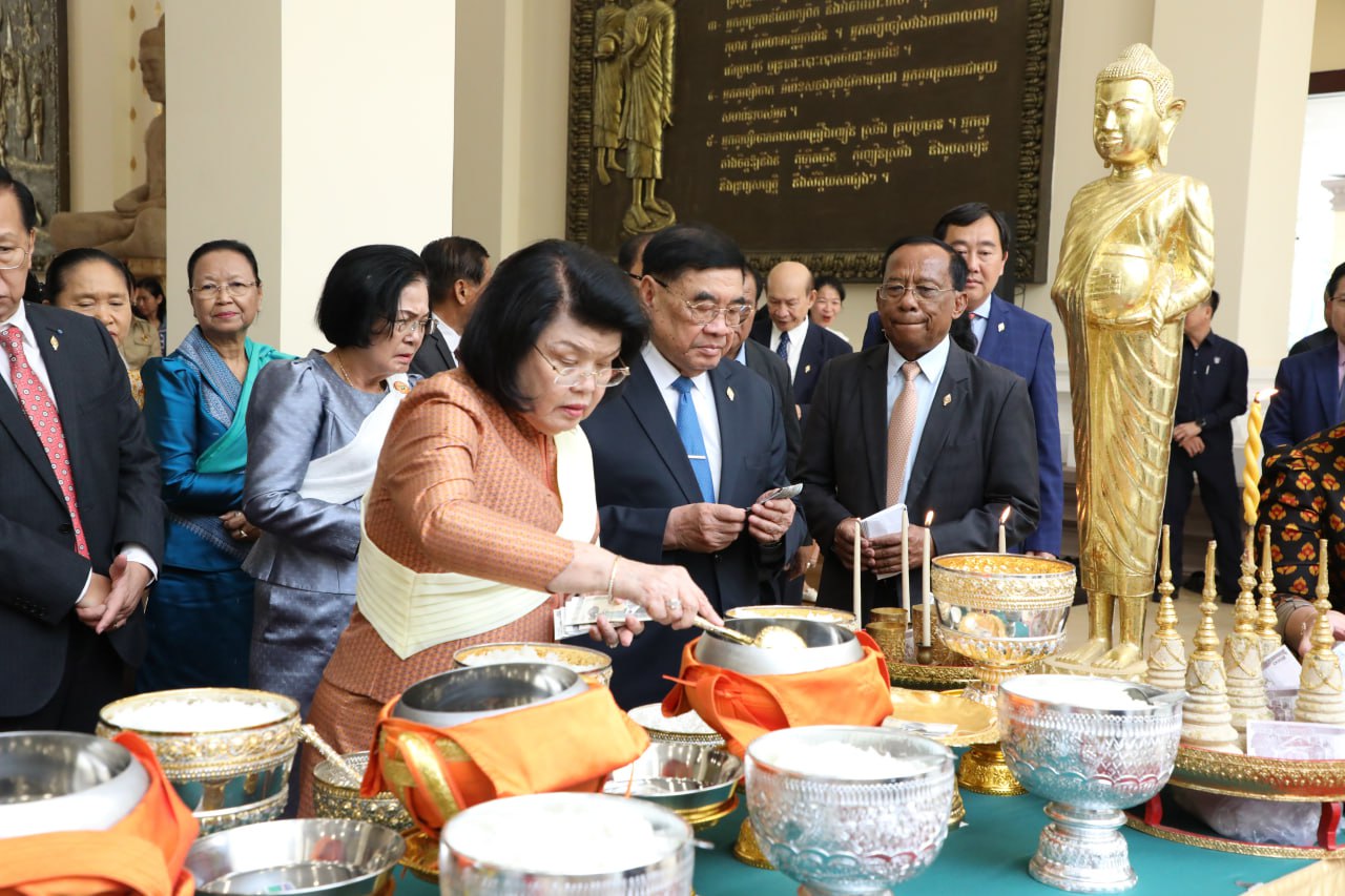 រដ្ឋសភារៀបចំពិធីសូត្រមន្ត បង្សុកូល អបអរសាទរចូលឆ្នាំថ្មីប្រពៃណីជាតិខ្មែរ