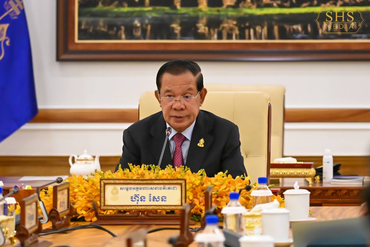 សម្តេចតេជោ ហ៊ុន សែន អញ្ជើញដឹកនាំកិច្ចប្រជុំគណៈកម្មាធិការអចិន្ត្រៃយ៍ព្រឹទ្ធសភា