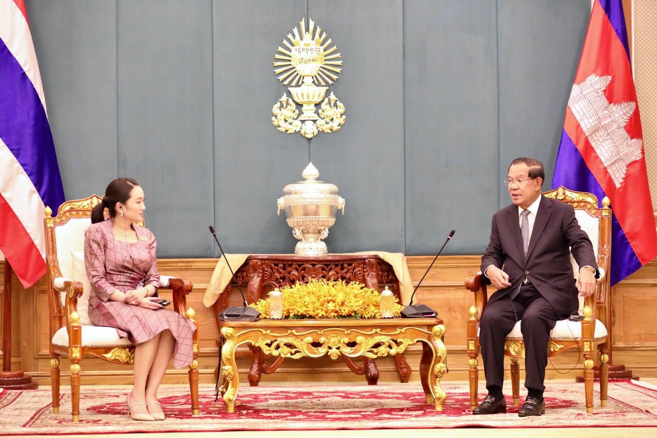 សម្តេចតេជោ ហ៊ុន សែន អនុញ្ញាតឱ្យនាយករដ្ឋមន្ត្រីថៃ ចូលជួបសម្តែងការគួរសម និងពិភាក្សាការងារ នៅវិមានព្រឹទ្ធសភា