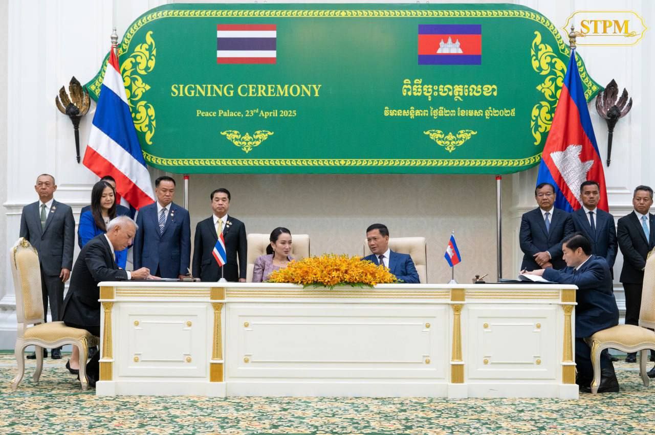 ឯកឧត្តម ហេង សួរ រដ្ឋមន្ត្រីក្រសួងការងារកម្ពុជា ចុះហត្ថលេខាលើ​ឯកសារចំនួន ៣ ជាមួយភាគីថៃ