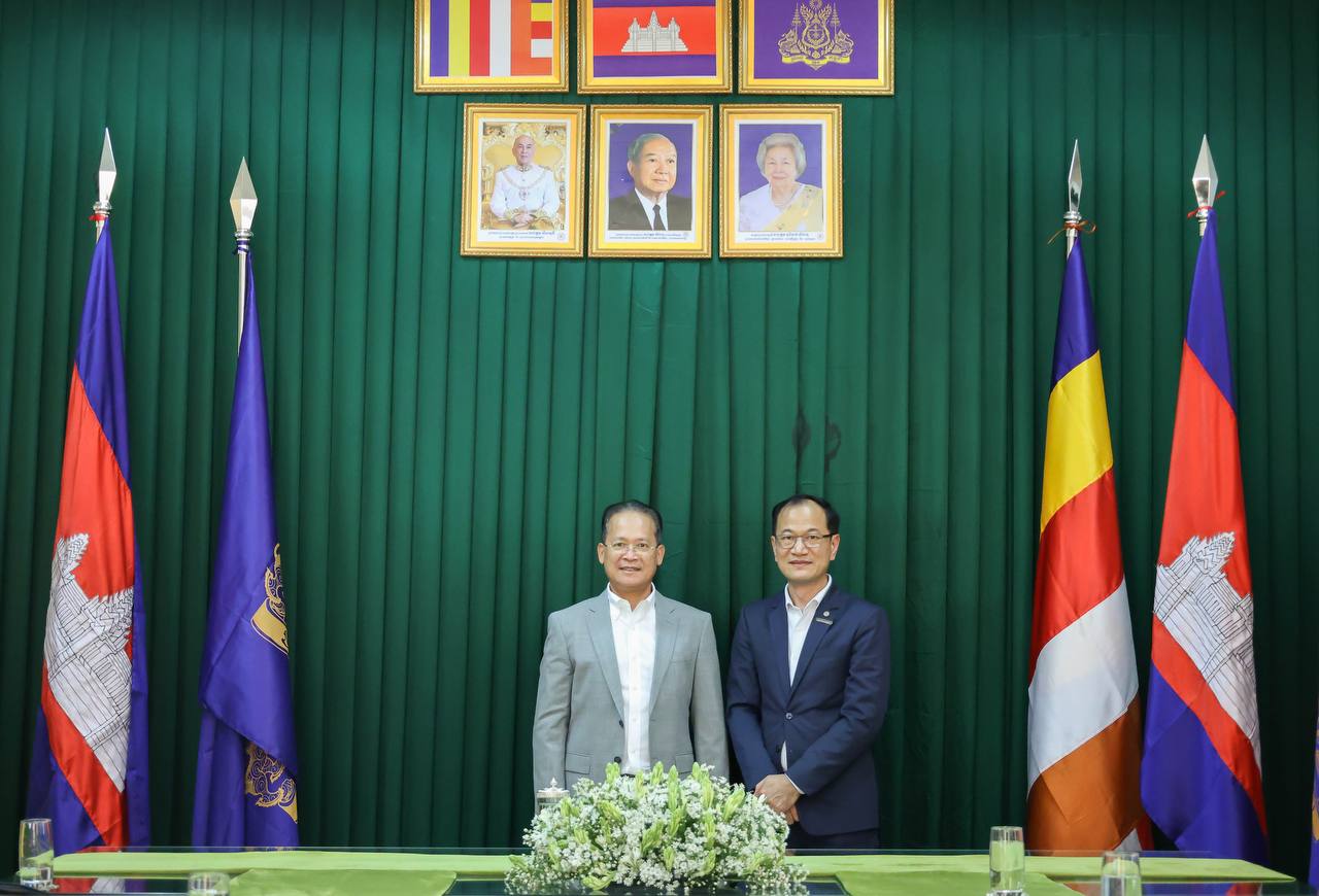 ភាពស្អាត និងភាពបៃតង ដែលស្របតាមយុទ្ធសាស្រ្តចក្រាវិស័យបរិស្ថានកំពុងត្រូវបានគាំទ្រដោយសមាគម អង្គការសង្គមស៉ីវិល និងផ្នែកឯកជន