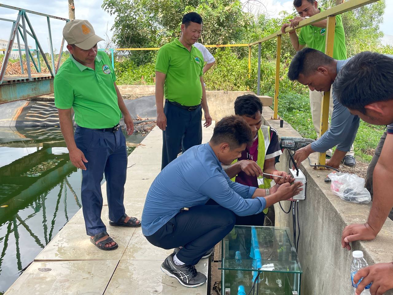 រោងចក្រចំនួន ៣៣ទីតាំងហើយបានបំពាក់ និងចុះកិច្ចសន្យាបំពាក់ឧបករណ៍ស្វ័យត្រួតពិនិត្យ
