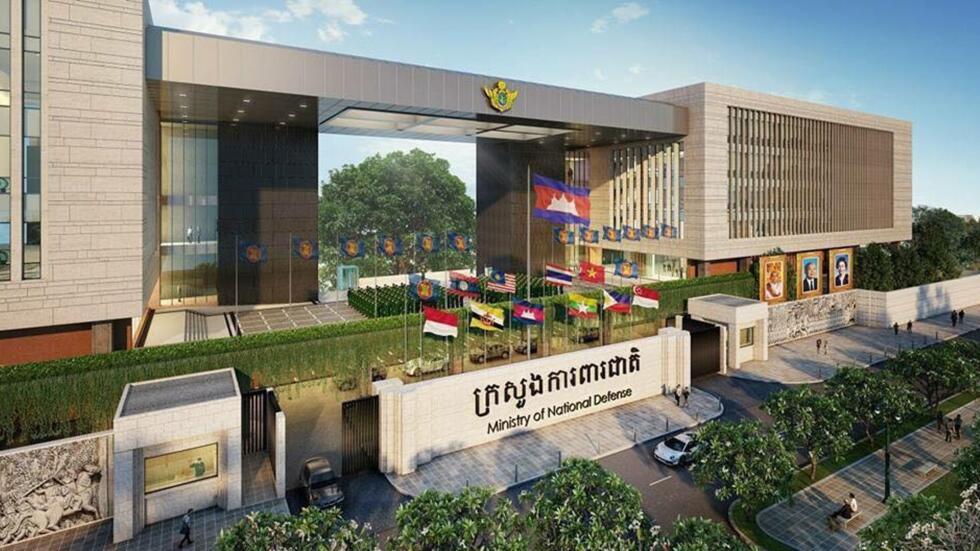 ក្រសួងការពារជាតិ សូមច្រានចោល និងថ្កោលទោស ការចោទប្រកាន់ដោយគ្មានមូលដ្ឋានរបស់ ជនអគតិមួយចំនួន ដែលថាកម្ពុជាបានដកទ័ពចេញពីតំបន់ដែលខ្លួនកំពុងគ្រប់គ្រងក្នុងដែនអធិបតេយ្យរបស់កម្ពុជា