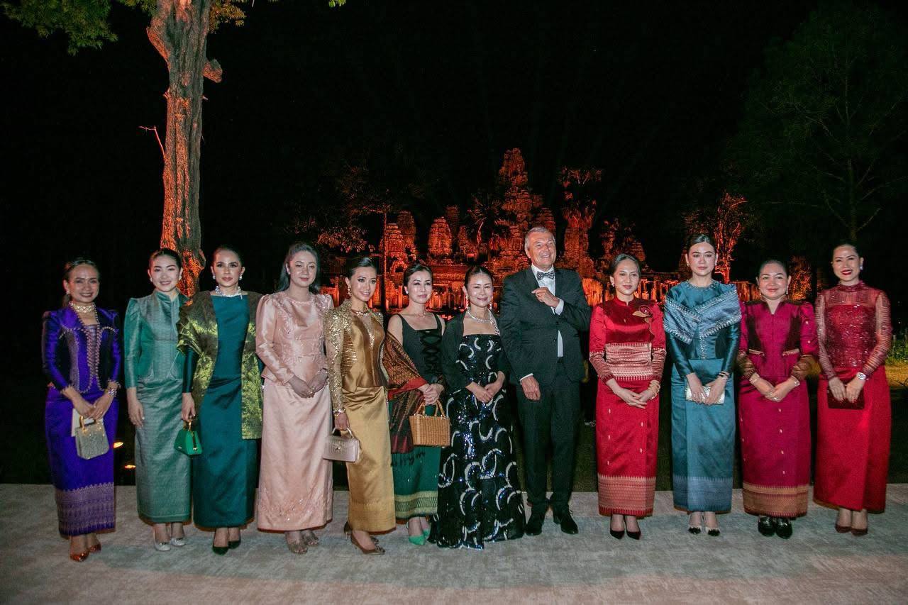 សម្តេចធិបតី៖ “ក្រុមហ៊ុនគ្រឿងអលង្ការប្រណិតលំដាប់ពិភពលោកBVLGARI រៀបចំតាំងពិព័រណ៍នូវគ្រឿងអលង្ការប្រណិតៗ
