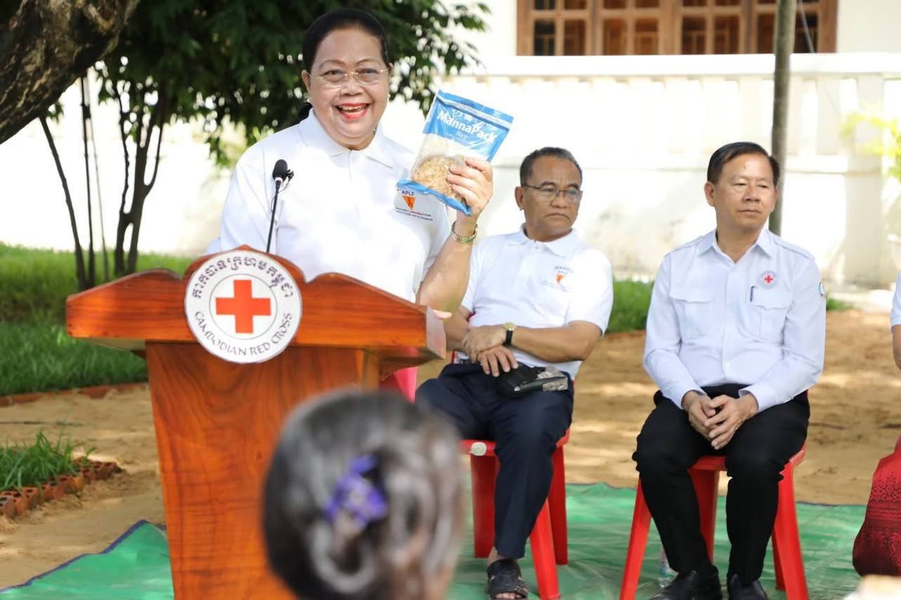 កាកបាទក្រហមកម្ពុជា លើកកម្ពស់ការយល់ដឹងស្តីពីជំងឺមិនឆ្លង និងការមានផ្ទៃពោះ រវាងស្រ្តីមានផ្ទៃពោះ-ស្រ្តីមានកូនតូច