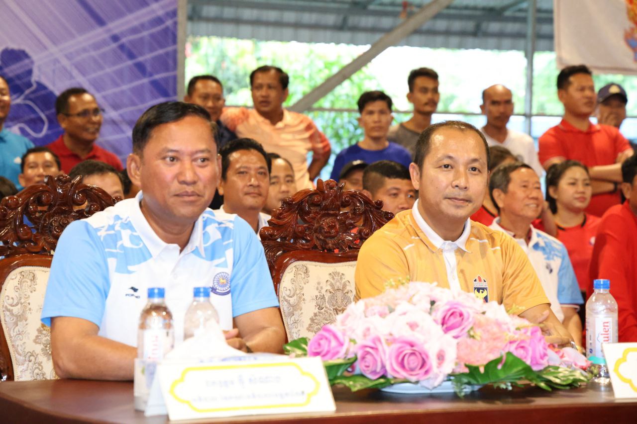ថ្នាក់ដឹកនាំសហព័ន្ធកីឡាបាល់ទះកម្ពុជា ចាត់ទុកពានរង្វាន់ លោក ឧត្តមសេនីយ៍ទោ ម៉ែន លី លើកទី១ រួមចំណែកផលិតធនធានបន្តវេនសម្រាប់ជាតិ