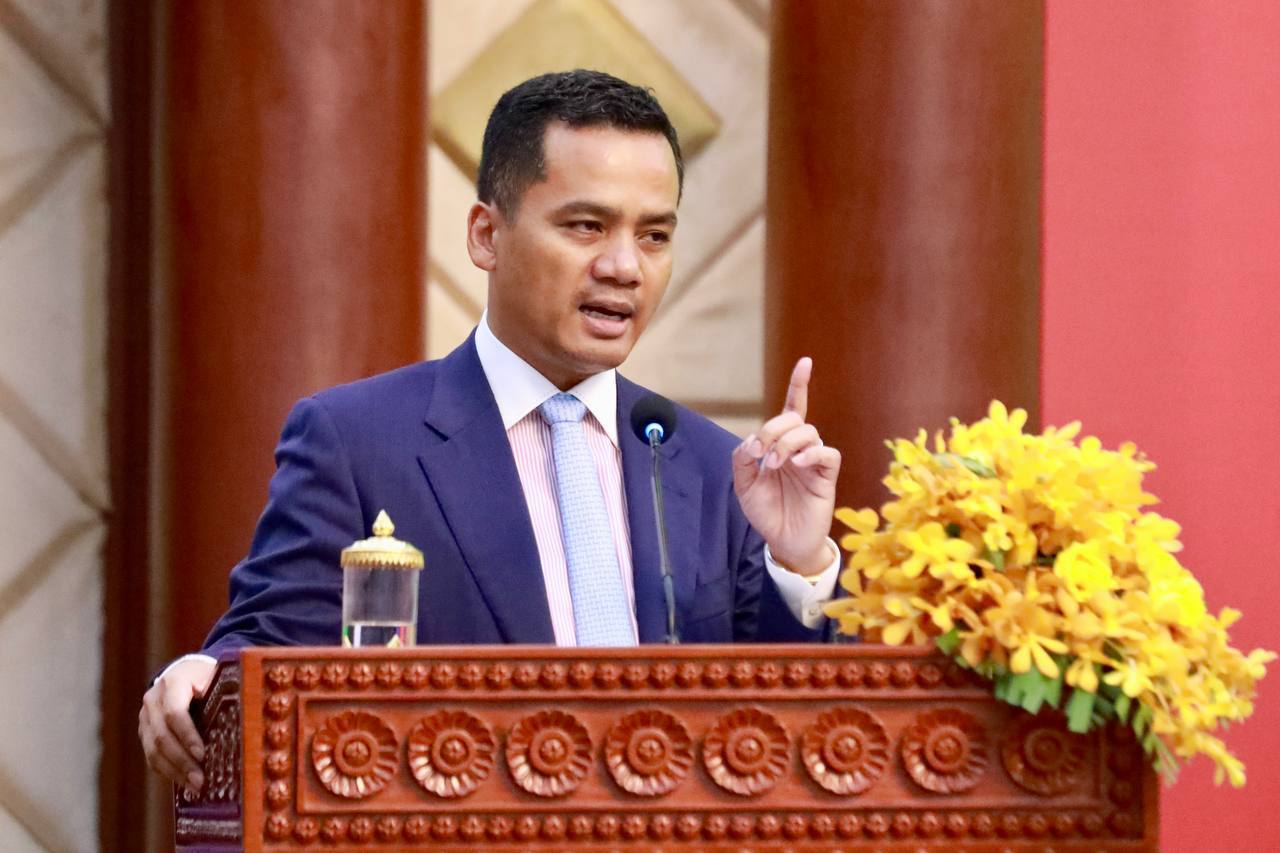 ឯកឧត្តមឧបនាយករដ្ឋមន្ត្រី ស សុខា ៖ រាជរដ្ឋាភិបាលកម្ពុជា មានឆន្ទៈខ្ពស់ក្នុងការប្រយុទ្ធប្រឆាំងនឹងអំពើសម្អាតប្រាក់ រួមទាំងអំពើឆបោកតាមប្រព័ន្ធអនឡាញ និងជួញដូរមនុស្ស ដែលជាបទល្មើសមានការប្រឈមជាសកល