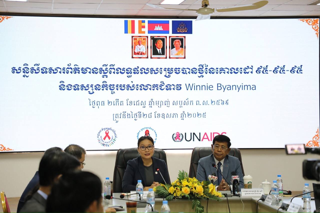 ទេសរដ្ឋមន្ត្រី អៀង មូលី ៖ ការឆ្លើយតបនឹងមេរោគអេដស៍ ត្រូវឈរលើសសរស្តម្ភបី