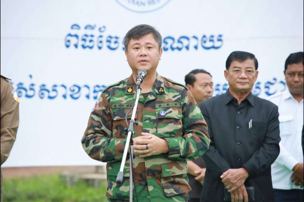 ឯកឧត្តម ហ៊ុន ម៉ានិត អញ្ជើញចុះសួរសុខទុក្ខ និងនាំយកអំណោយ​ចែកជូនប្រជាពលរដ្ឋចំនួន១១៩ គ្រួសារ ដែលចល័តទៅកាន់​តំបន់​សុវត្ថិភាព