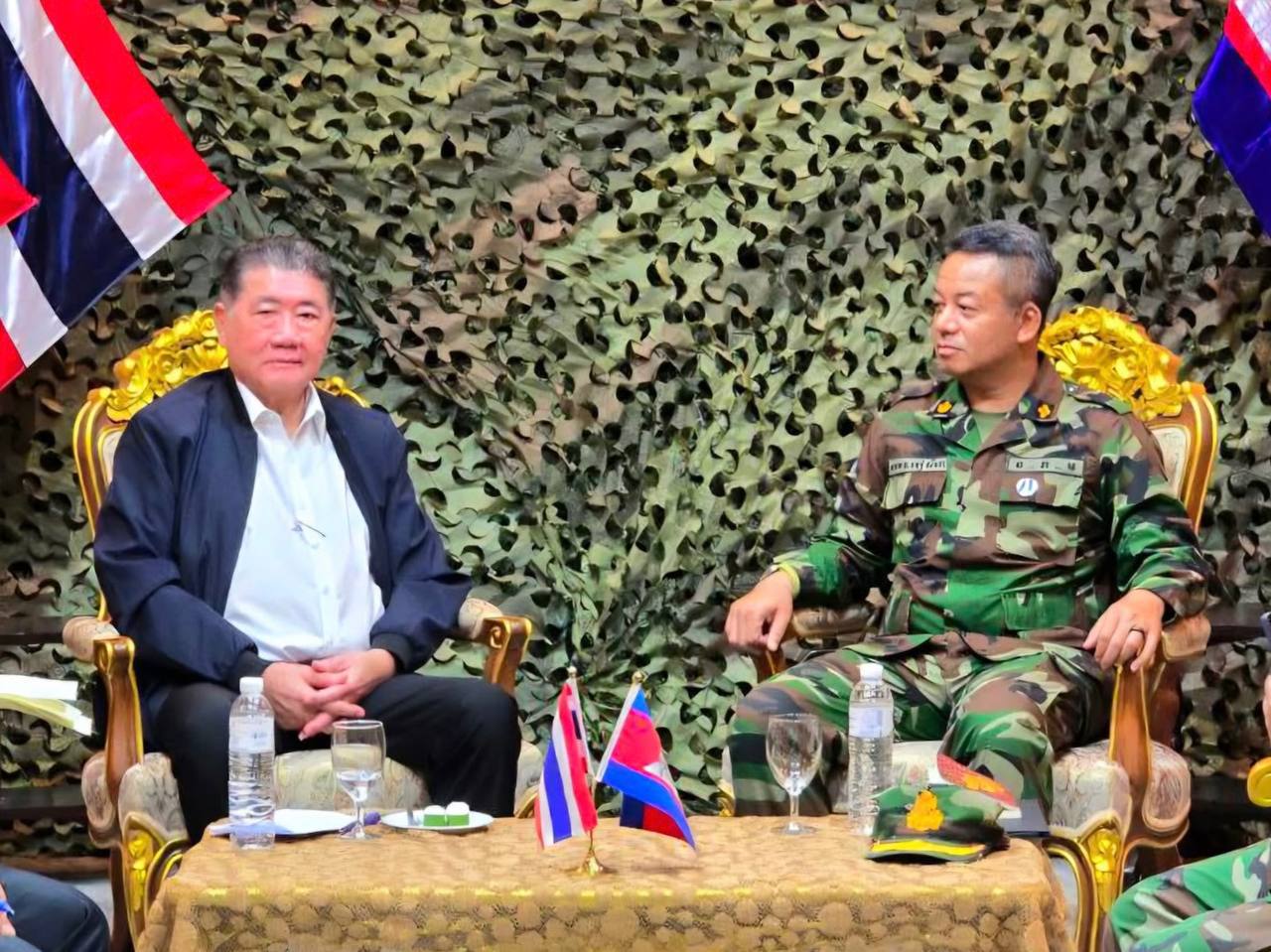 ប្រមុខការពារជាតិកម្ពុជា-ថៃ ប្តេជ្ញារក្សាសន្តិភាព សន្តិសុខ និងស្ថិរភាព តាមបណ្តោយព្រំដែន ជាពិសេសតំបន់ដែលកំពុងមានភាពតានតឹង
