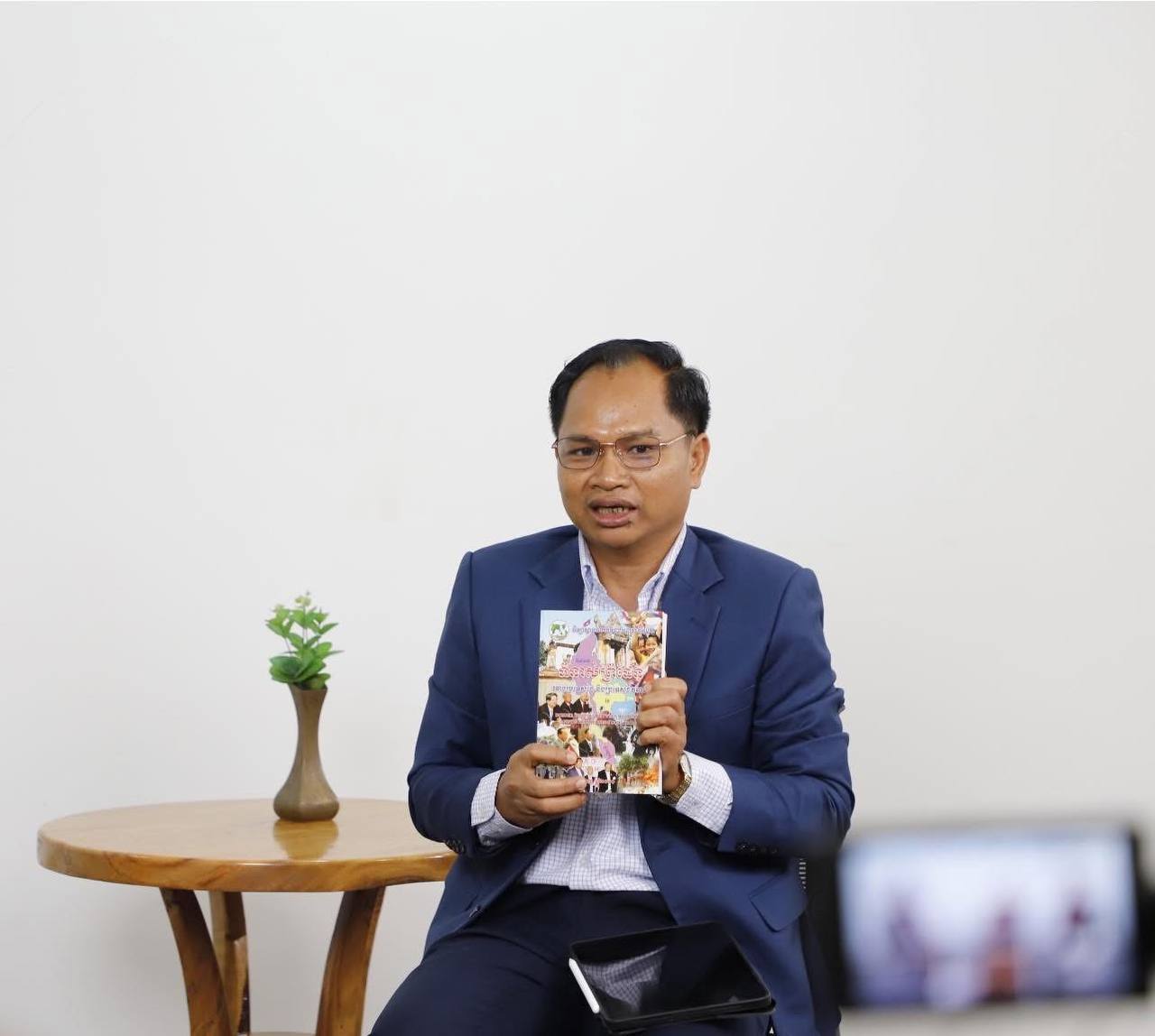 លោក បណ្ឌិត យ៉ងពៅ ៖ ការប្តូរម៉ោង និងបិទច្រកព្រំដែនរបស់ថៃជាឥរិយាបទបំពានច្បាប់អន្តរជាតិ និងជាប្រទេសគេមិនគួរទុកចិត្ត