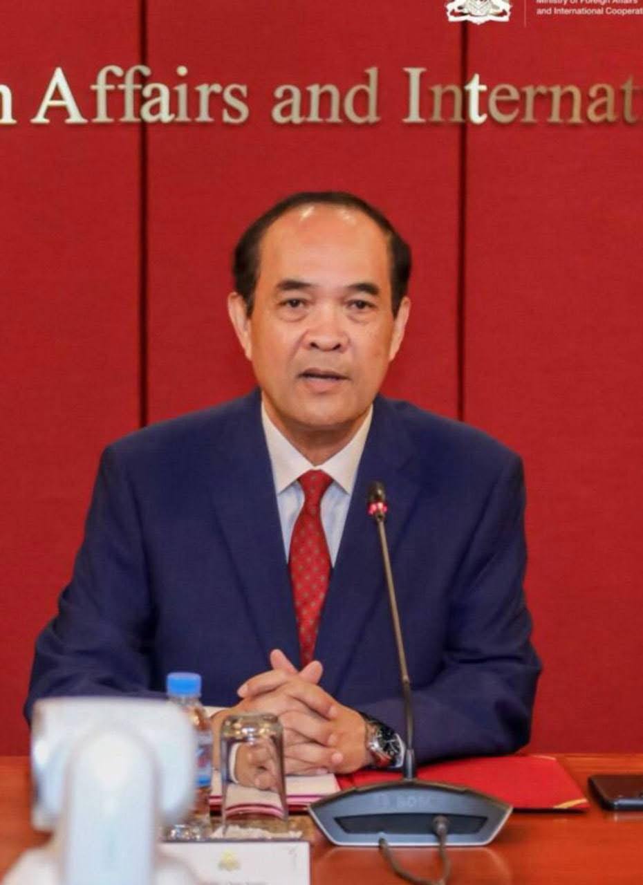 អ្នកនាំពាក្យក្រសួងការបរទេស៖ ឯកឧត្តមឧបនាយករដ្ឋមន្ត្រី ប្រាក់ សុខុន បញ្ជាក់ប្រាប់ភាគីថៃថា ការបញ្ជូនបញ្ហាទៅ ICJ ដើម្បីកាត់ក្តីនឹងផ្តល់ដំណោះស្រាយមួយដែលយុត្តិធម៌ និងយូរអង្វែង