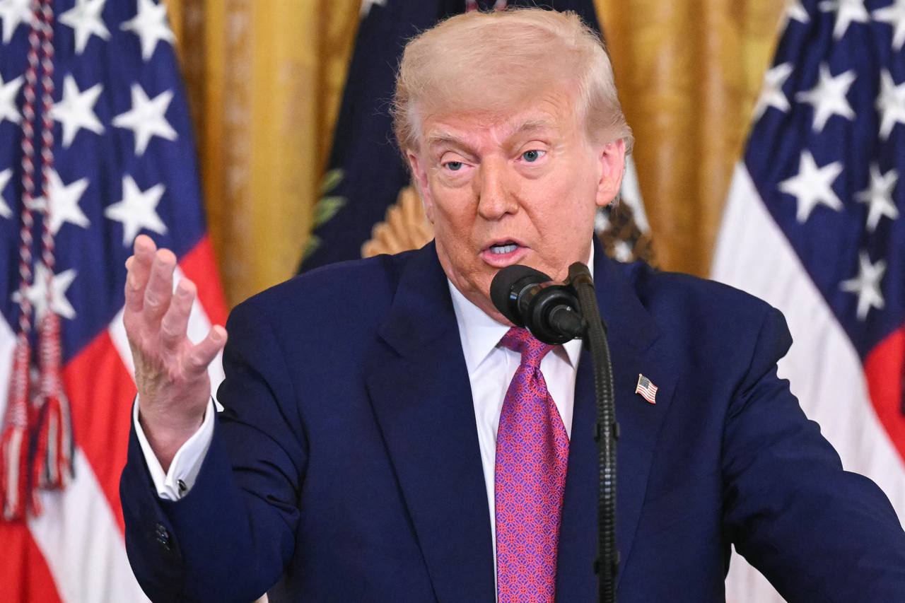 លោក Trump ត្រៀមតម្លើងពន្ធយានយន្តឆាប់ៗនេះ