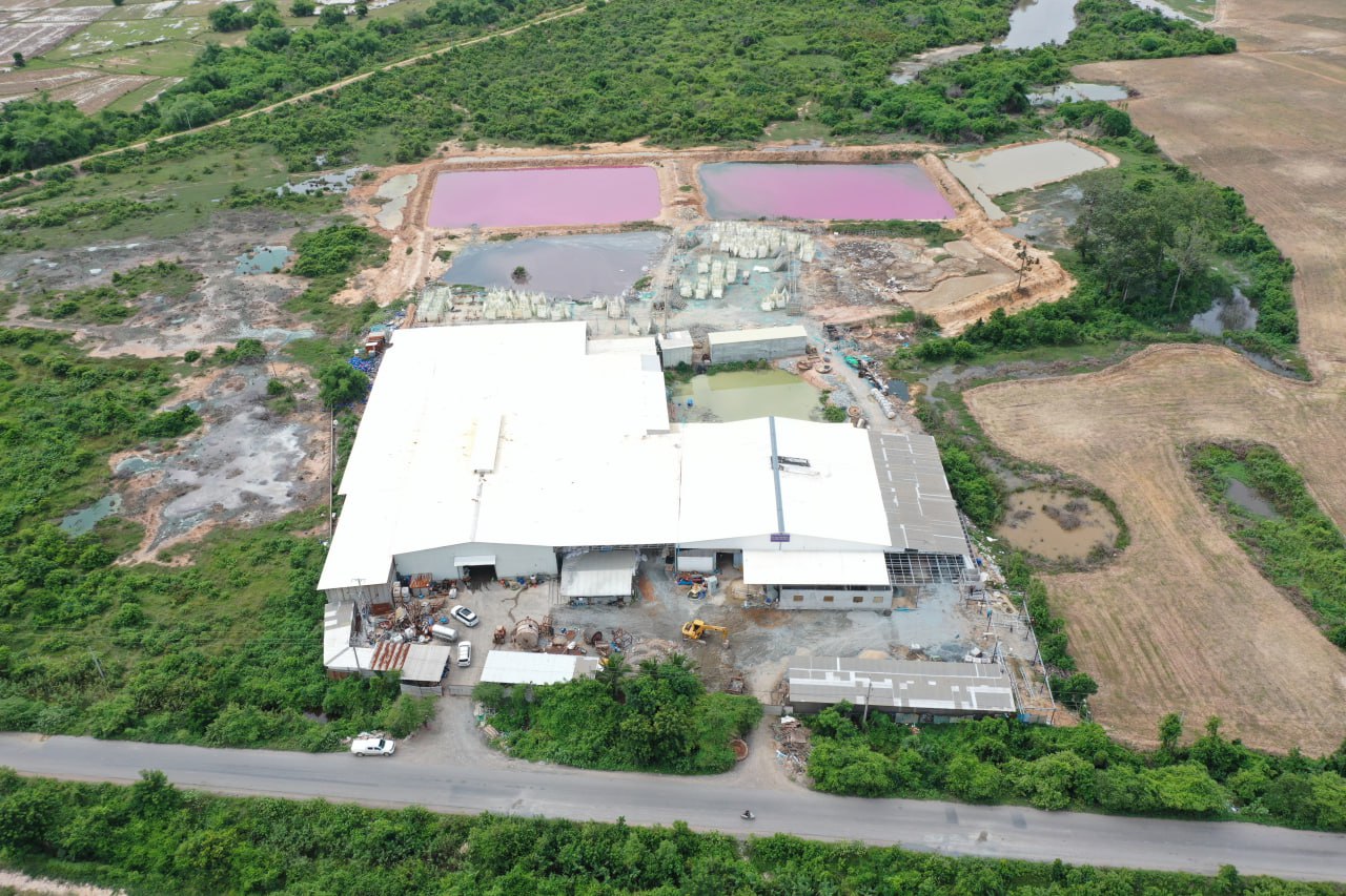 រកឃើញក្រុមហ៊ុន Musk (Cambodia) Import Export Co., Ltd ប្រភេទកែឆ្នៃស្បែកគោ នៅខេត្តកំពង់ស្ពឺបានបញ្ចេញសំណល់រាវប៉ះពាល់ដល់បរិស្ថាន