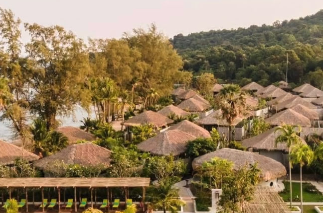 ក្រុមការងាររាជរដ្ឋាភិបាលចុះជួយខេត្តព្រះសីហនុ សូមកោតសរសើរ លោក ឡូ សុគន្ធ និងថ្នាក់ដឹកនាំ នៃគម្រោង JATI Koh Russey Island
