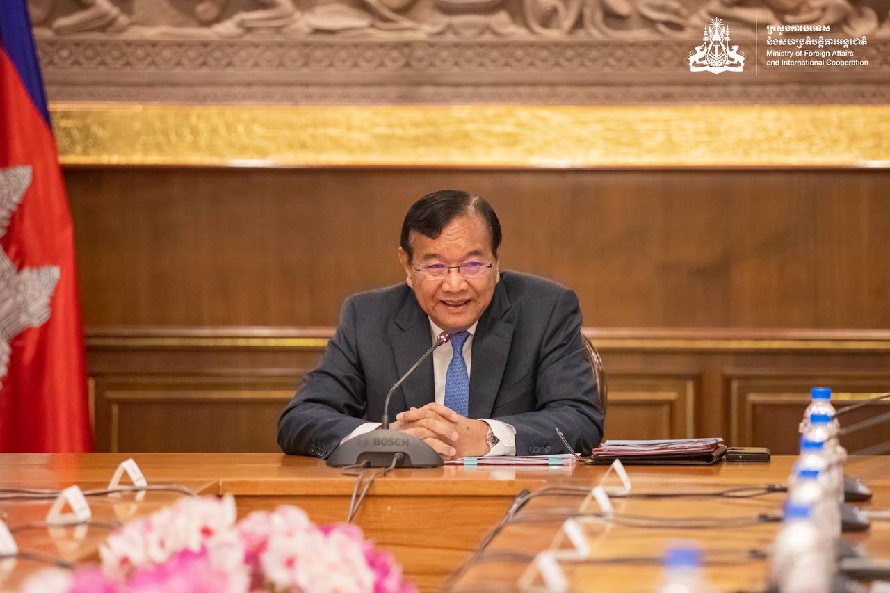កិច្ចប្រជុំគណៈកម្មការរៀបចំឯកសារ ដើម្បីបញ្ជូនទៅតុលាការ ICJ ករណីតំបន់មុំបី ប្រាសាទតាមាន់ធំ ប្រាសាទតាមាន់តូច និងប្រាសាទតាក្របី