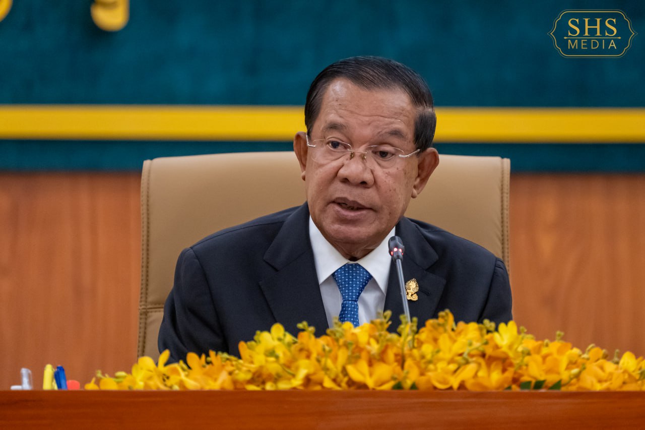 តបជាមួយខំមិនរបស់ក្រុមជ្រុលនិយមថៃ សម្តេចតេជោ ហ៊ុន សែន ប៉ាន់ស្មានថា ថៃ នឹងមាននាយករដ្ឋមន្ត្រីថ្មី ក្នុងរង្វង់ ៣ខែខាងមុខ និងថា ចោរសៀម កុំភ្លេចសន្ធិសញ្ញាបារាំង-សៀម ១៩០៤ និង ១៩០៧