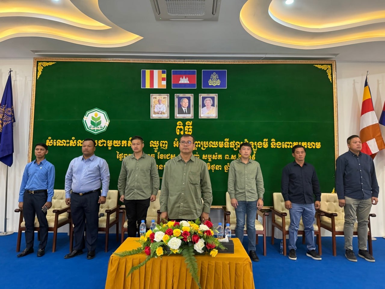 ឯកឧត្តមបណ្ឌិត កៅ ថាច អំពាវនាវដល់ពាណិជ្ជករ បន្តប្រមូលទិញដំឡូមី ពីបងប្អូនកសិករ ហើយធនាគារ ARDB បន្តគាំទ្រផ្នែកឥណទាន