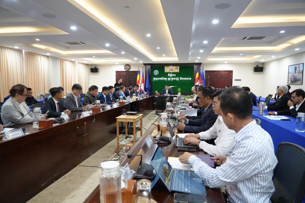 រដ្ឋមន្ត្រីក្រសួងកសិកម្ម ៖ ការវិនិយោគលើកសិផលមានសក្ដានុពលខ្ពស់ ដូចជា ស្វាយ ចេក និងស្វាយចន្ទី ដែលទាមទារការវិនិយោគកែច្នៃ វេចខ្ចប់ និងនាំចេញទៅកាន់ទីផ្សារអន្តរជាតិ