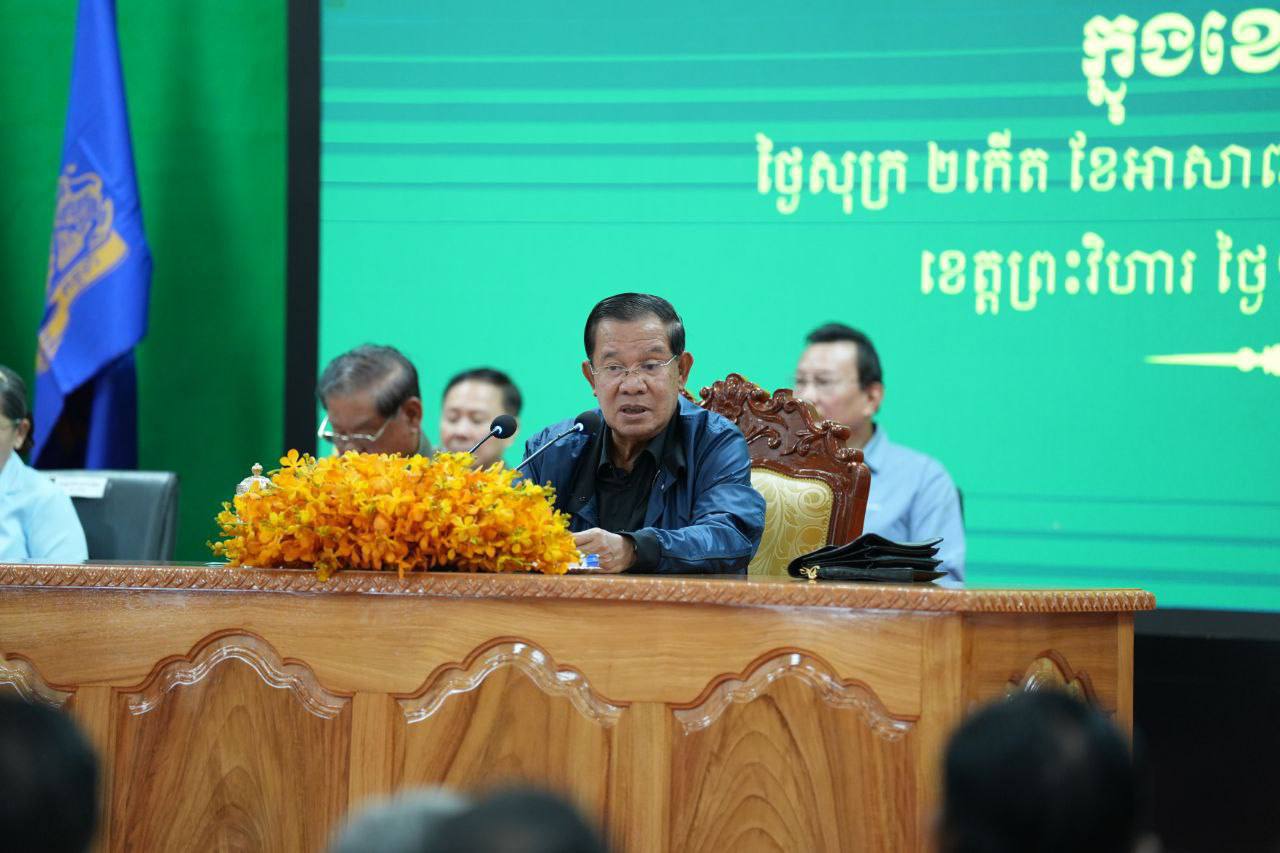 សម្តេចតេជោ ហ៊ុន សែន ៖ សម្ដីនាយករដ្ឋមន្ត្រីថៃ ជេរមេទ័ពខ្លួនឯង, បើនៅកម្ពុជា ស្មើនឹងទោសក្បត់ជាតិ
