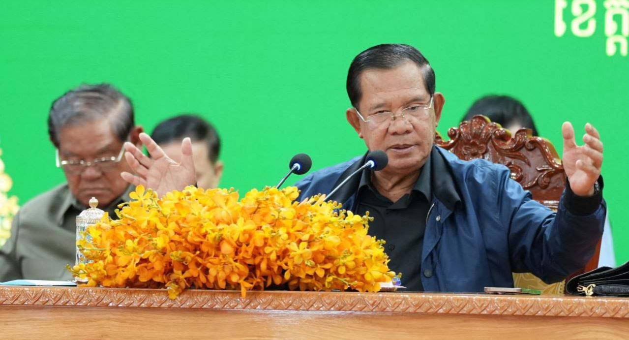 សម្តេចតេជោ ហ៊ុន សែន អំពាវនាវឱ្យពលករខ្មែរ វិលមកប្រទេសវិញ ខណៈរាជរដ្ឋាភិបាល ត្រៀមជួយលើការលំបាកនានា ទាំងការរកការងារ និងការបង់ធនាគារ