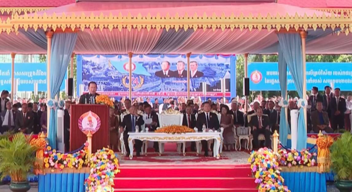 សម្ដេចតេជោ ៖ ជិត ២ឆ្នាំមកនេះ រាជរដ្ឋាភិបាល នីតិកាលទី៧ បានពុះពារជម្នះបញ្ហាប្រឈមជាច្រើន សម្រេចបានសមិទ្ធផល លើគ្រប់វិស័យ