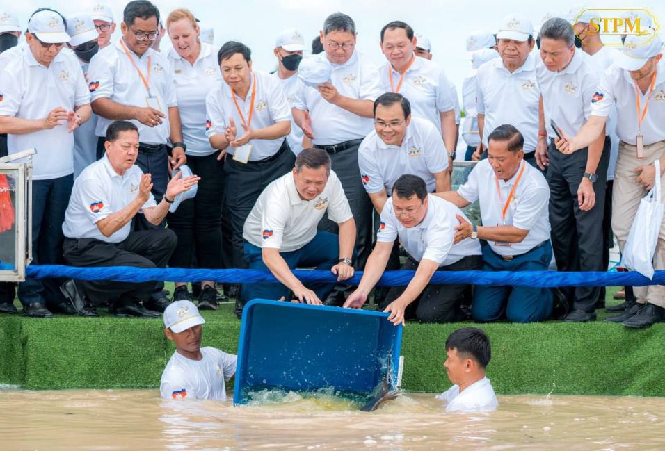 កម្ពុជា កំពុងពង្រឹងការអភិវឌ្ឍលើវិស័យវារីវប្បកម្ម ដើម្បីផ្គត់ផ្គង់ទីផ្សារក្នុងស្រុកឱ្យបានគ្រប់គ្រាន់ និងឈានដល់ការនាំចេញ