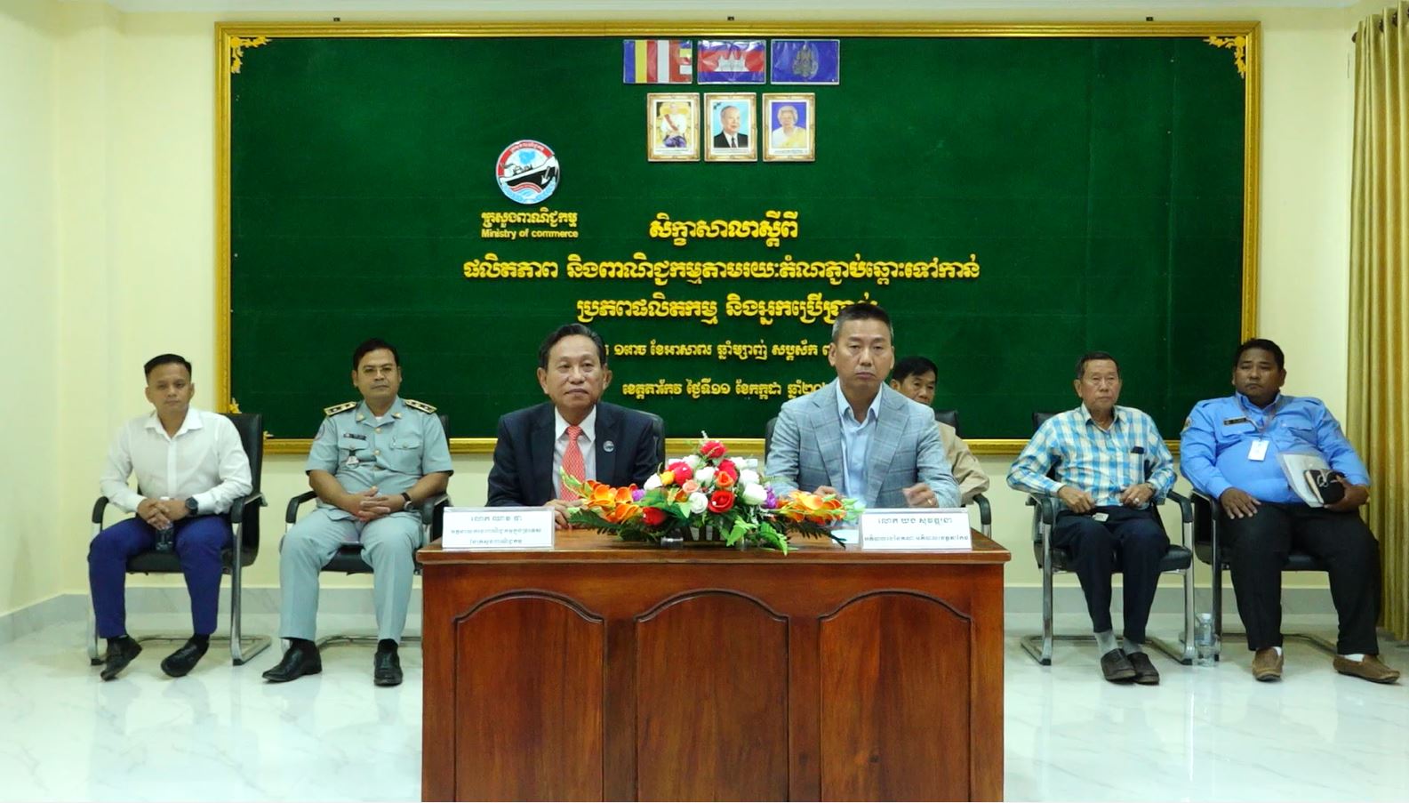 មន្ត្រីពាណិជ្ជកម្មជំរុញម្ចាស់សហគ្រាស សិប្បកម្មទាំងអស់ក្នុងខេត្តតាកែវបង្កើន​ផលិតផលមានគុណភាព ខណៈកំពុង​មានឱកាស