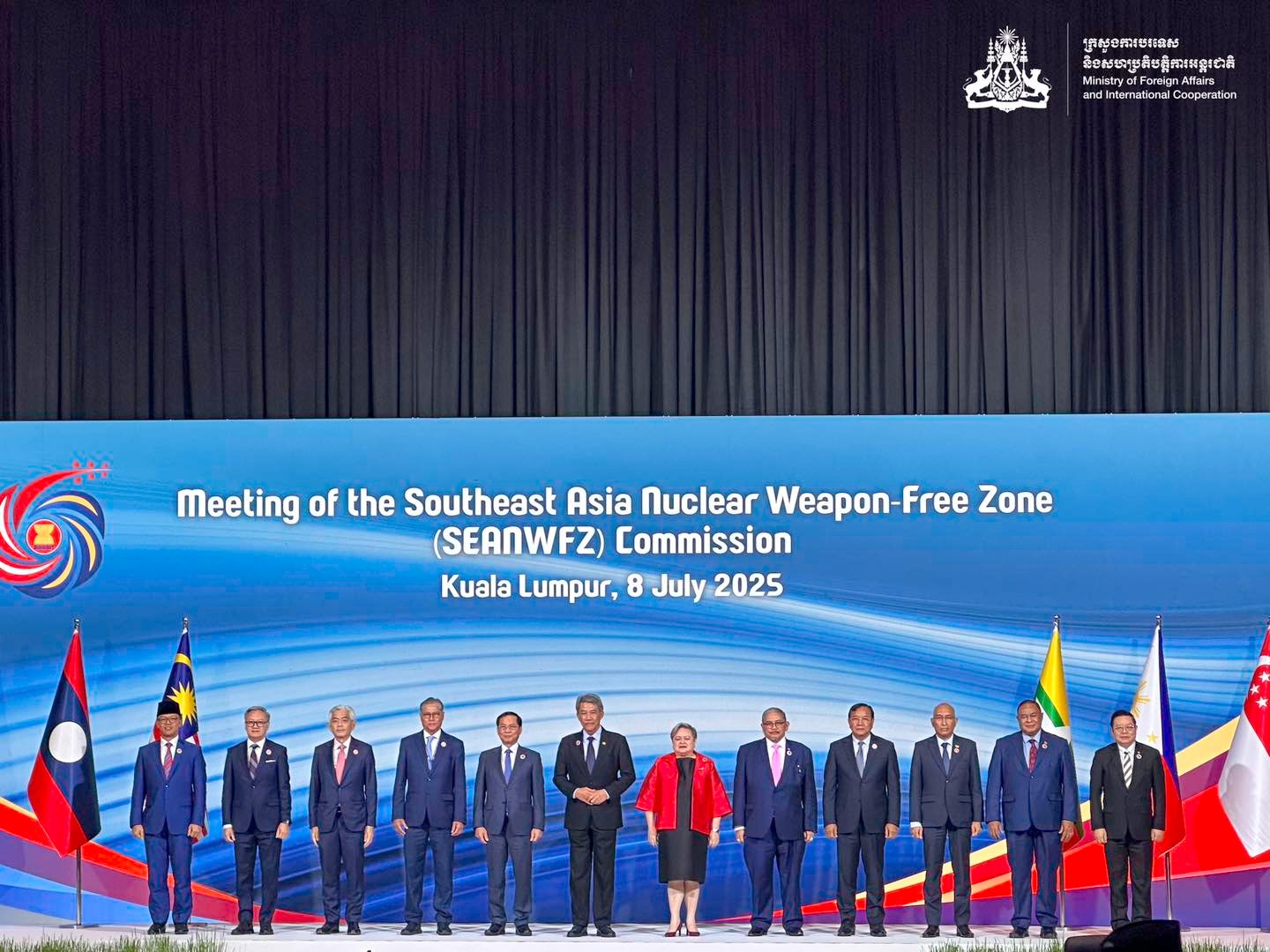ថ្ងៃស្អែក ឯកឧត្តម ប្រាក់ សុខុន និងគណៈប្រតិភូ នឹងអញ្ជើញចូលរួមកិច្ចប្រជុំរដ្ឋមន្ត្រីការបរទេសមេគង្គ-ជប៉ុន លើកទី១៦ និងកិច្ចប្រជុំរដ្ឋមន្ត្រីការបរទេសមេគង្គ-សាធារណរដ្ឋកូរ៉េ លើកទី១៣ នៅប្រទេសម៉ាឡេស៊ី