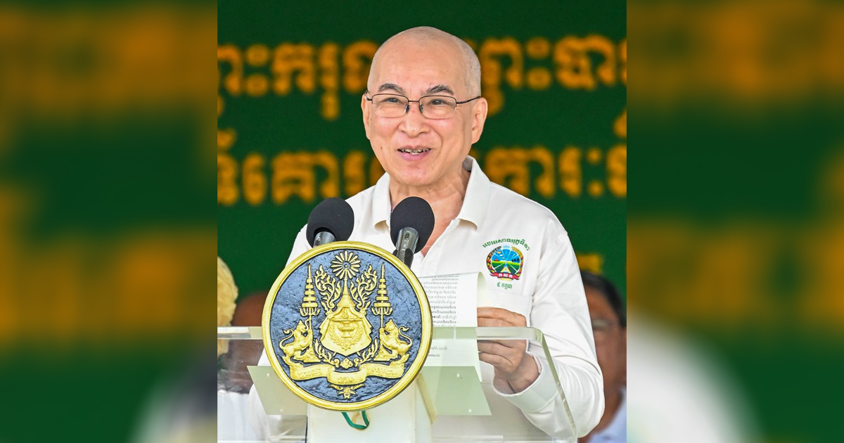 ព្រះមហាក្សត្រ៖ ពិធីរុក្ខទិវា ជាវប្បធម៌ដ៏ប្រសើរ និងជាចលនាជាតិមួយដ៏សំខាន់ ក្នុងកម្មវិធីស្តារ និងអភិរក្សធម្មជាតិ