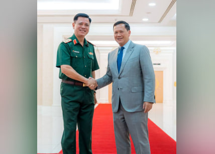 មេបញ្ជាការបញ្ជាការដ្ឋានយោធភូមិភាគទី៧ នៃកងទ័ពប្រជាជនវៀតណាមប្ដេជ្ញាបន្តពង្រឹង និងពង្រីកកិច្ចសហប្រតិបត្តិការជាមួយបញ្ជាការដ្ឋានកងទ័ពជើងគោកកម្ពុជា
