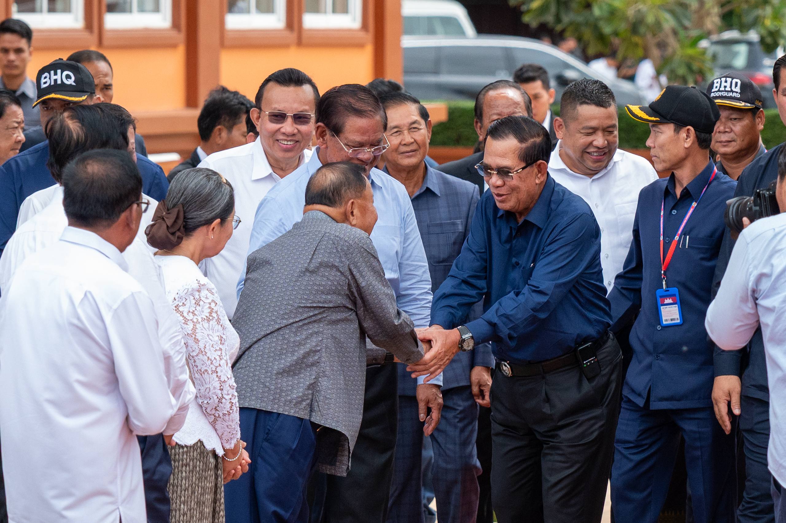 សម្ដេចតេជោ ហ៊ុន សែន ជំរុញឱ្យអាជ្ញាធរខិតខំ ប្រែក្លាយតំបន់ព្រំដែនឱ្យក្លាយទៅជាព្រំដែនសុខសន្តិភាព មានការអភិវឌ្ឍរីកចម្រើន