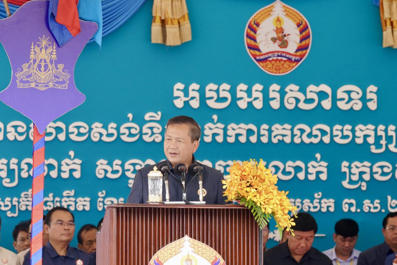 សម្តេចធិបតី ៖ រឿងធ្វើវិសោធនកម្មរដ្ឋធម្មនុញ្ញ ដើម្បីបង្កើតច្បាប់ដកសញ្ជាតិ សម្តៅលើខ្មែរណា ប្រឆាំងនឹងផលប្រយោជន៍របស់ខ្មែរ