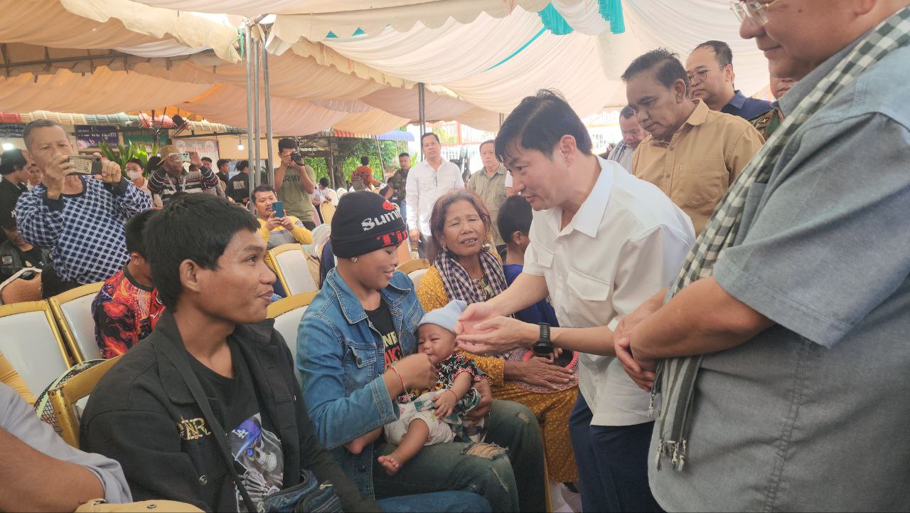 ពលករខ្មែរវិលត្រលប់ពីថៃទទួលបានការងារល្អ អំពាវនាវឱ្យពលករផ្សេងៗទៀតត្រលប់មកធ្វើការនៅក្នុងស្រុកវិញ