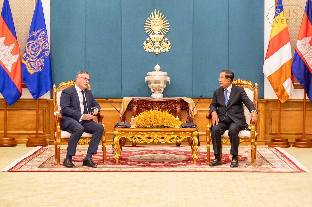 សម្តេចតេជោ ហ៊ុន សែន អនុញ្ញាតឲ្យឯកអគ្គរដ្ឋទូតឆែក ចូលជួបសម្តែងការគួរសម និងជម្រាបលា នៅវិមានព្រឹទ្ធសភា
