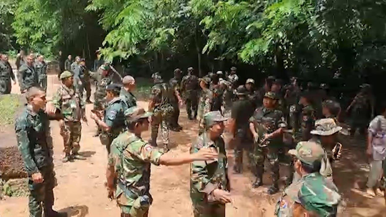 ទាហានថៃរារាំងភ្ញៀវទេសចរកម្ពុជា មិនឱ្យឡើងប្រាសាទតាមាន់ធំ រហូតមានការប៉ះទង្កិចគ្នាដោយសម្ដី និងកម្លាំងមួយប្រាវ