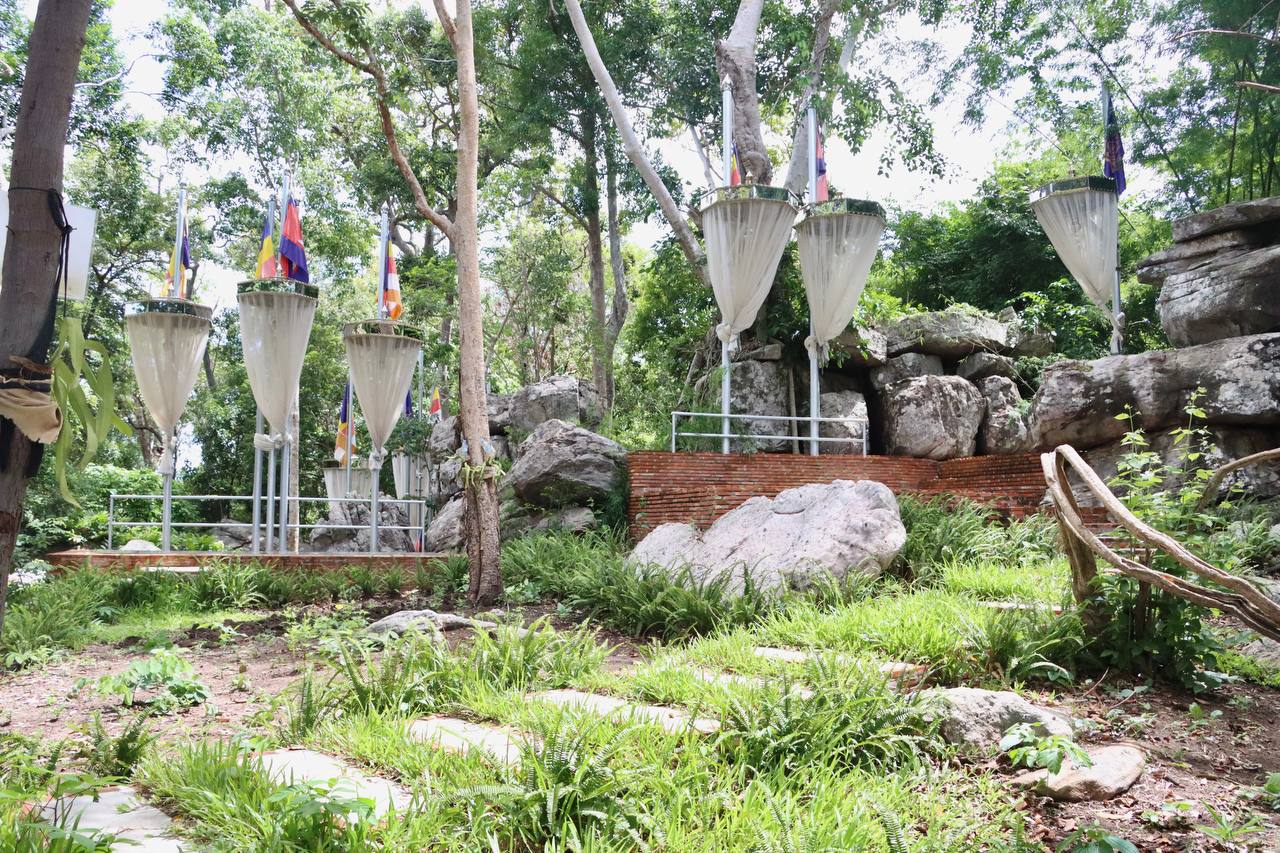 កន្លែងវិបស្សនាឧទ្យានជាតិព្រះសុរាម្រិតកុសុមៈគិរីរម្យបានក្លាយជាទីស្វែងរកភាពបរិសុទ្ធផ្លូវចិត្តរបស់អ្នកទេសចរទាំងជាតិ និងអន្តរជាតិ