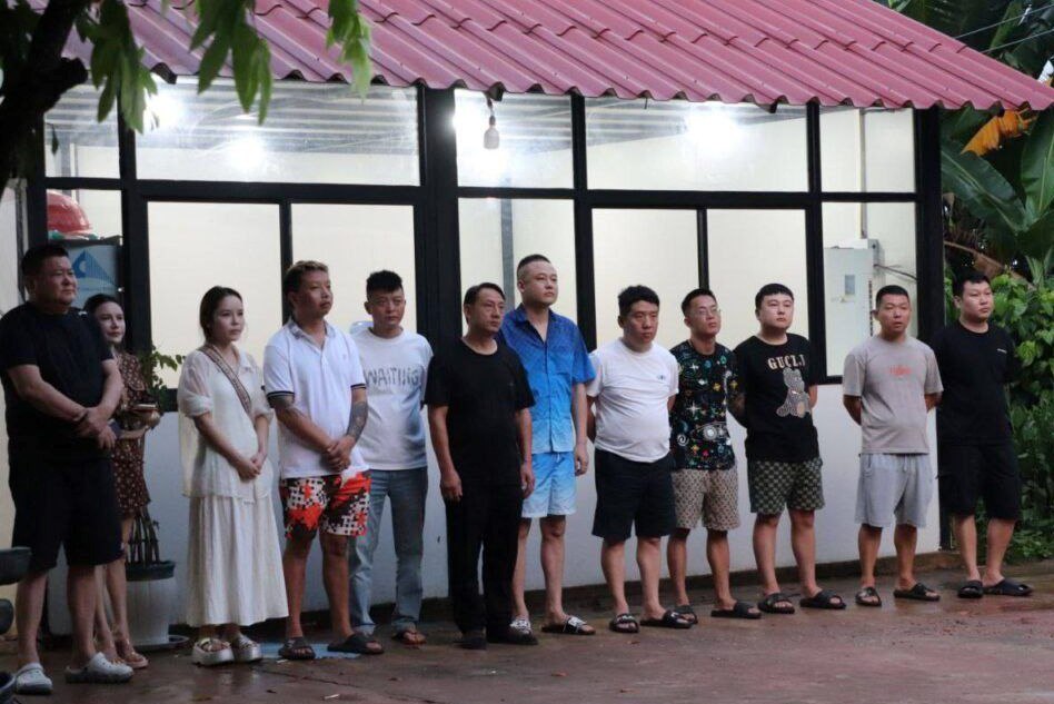 គណៈបញ្ជាការឯកភាពខេត្តឧត្តរមានជ័យបង្ក្រាបការឆបោកតាមប្រព័ន្ធអនឡាញ,ឃាត់ខ្លួនជនសង្ស័យជាង១០០នាក់
