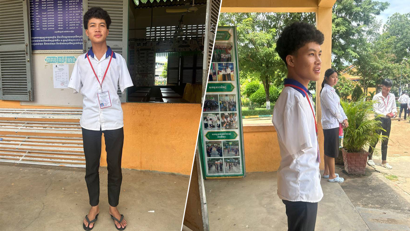 បេក្ខជនប្រឡងបាក់ឌុប គីម រ៉ាវិត ពិការដៃទាំងសងខាងដើរចេញពីបន្ទប់ប្រឡងទាំងទឹកមុខញញឹមរីករាយ