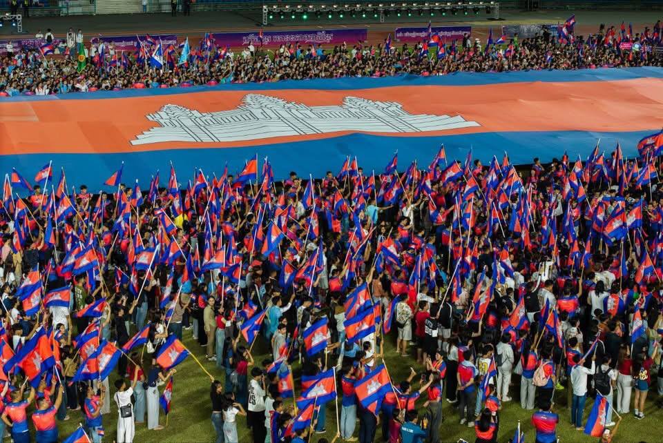 ឯកឧត្តម​ ហ៊ុន​ ម៉ានី​ ៖​ ទោះបីប្រទេសកម្ពុជាតូច ប៉ុន្តែយេីងមានបេះដូងធំ ហើយបេះដូងយើងលោតក្នុងចង្វាក់តែមួយ