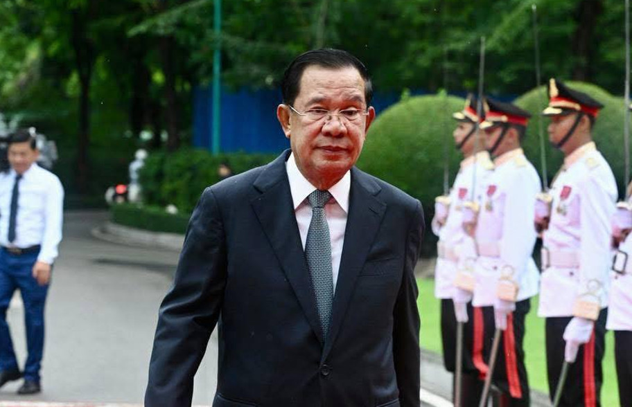 សម្ដេចតេជោ ហ៊ុន សែន ៖ ប្រសិនបើថៃអាចចាប់មេដឹកនាំកម្ពុជាបាន កម្ពុជាក៏អាចចាប់មេដឹកនាំថៃមួយចំនួន ដែលបានឈ្លានពាន និងសម្លាប់ប្រជាជនកម្ពុជាបានដូចគ្នាដែរ