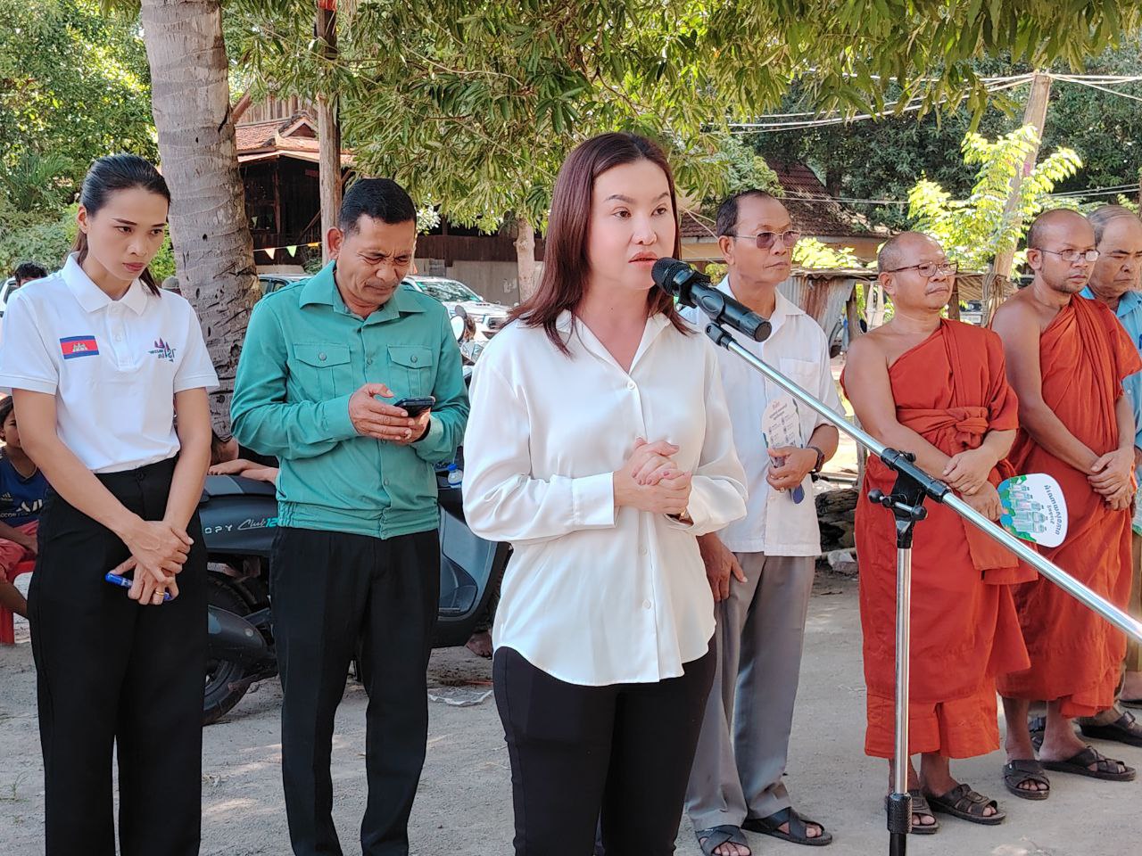 ប្រជាពលរដ្ឋភៀសសឹកជិត៥០០គ្រួសារនៅខេត្តសៀមរាបទទួលបានអំណោយមនុស្សធម៌