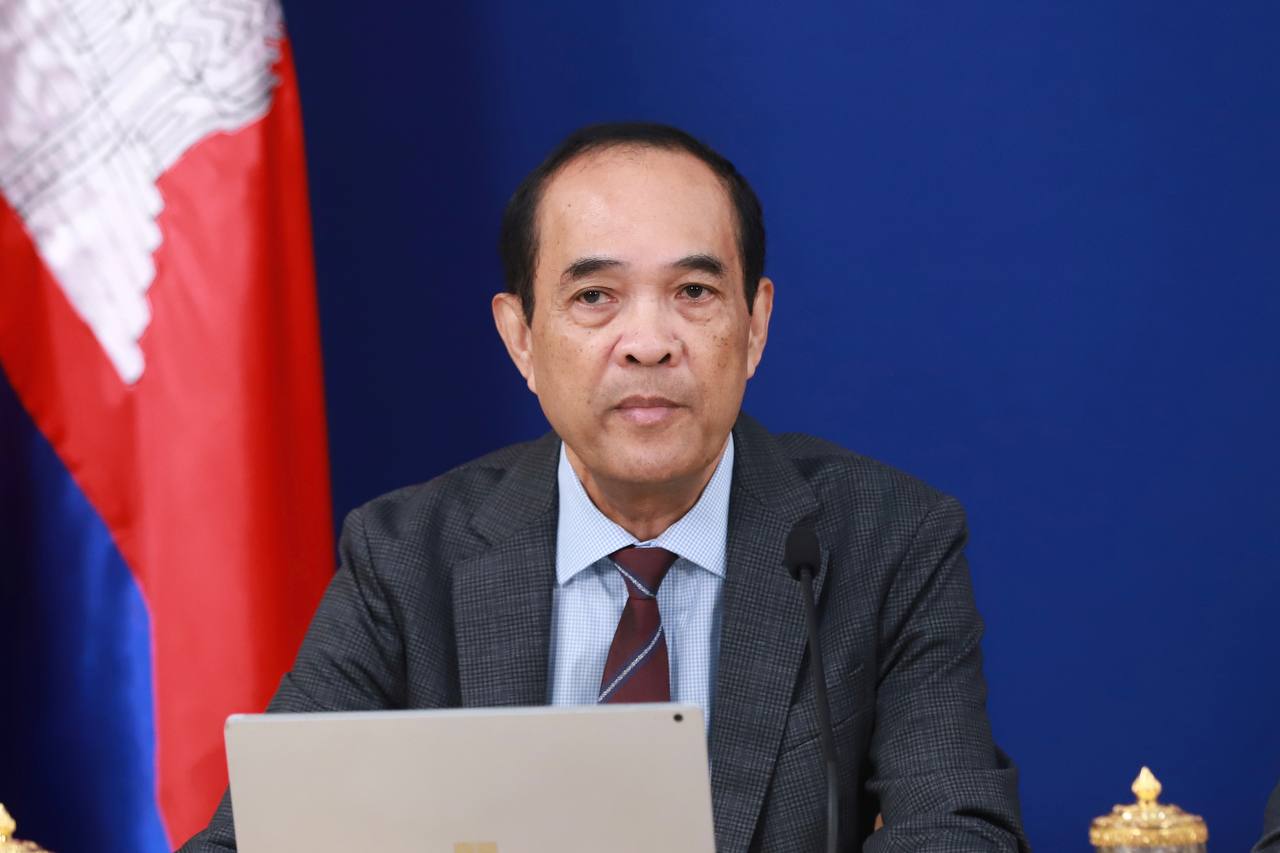អ្នកនាំពាក្យក្រសួងការបរទេសកម្ពុជា ៖ កម្ពុជាស្វាគមន៍ចំពោះតួនាទីមិនអាចខ្វះបានរបស់ចិន ក្នុងការសម្របសម្រួ លកិច្ចសន្ទនា និង ជំរុញការកាត់បន្ថយភាពតានតឹងជម្លោះព្រំដែនកម្ពុជា-ថៃ