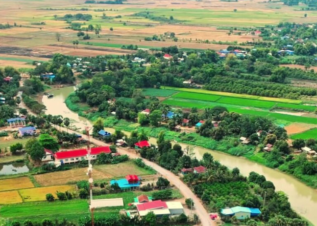 ភូមិបាក់រទេះ ឃុំព្រែកហ្លួង ស្រុកឯកភ្នំ ខេត្តបាត់ដំបង