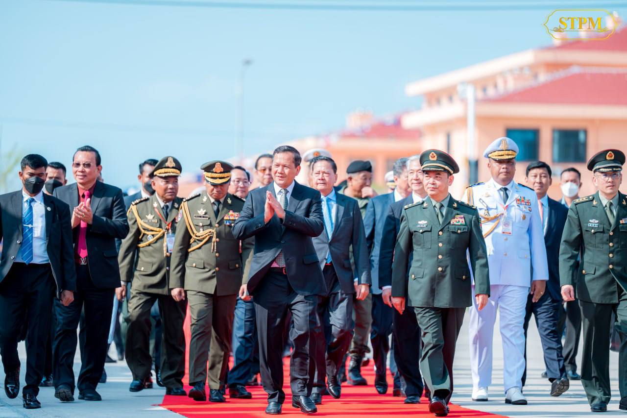“កម្ពុជា មិនអនុញ្ញាតឱ្យប្រទេសណាមួយមកដាក់មូលដ្ឋានទ័ពនៅកម្ពុជា ហើយកម្ពុជាក៏មិនដាក់មូលដ្ឋានទ័ពរបស់ខ្លួននៅបរទេស”