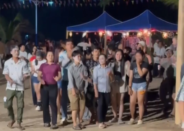 តោះ! រាំលេងសប្បាយលើកោះ 💃🕺🌸🇰🇭
