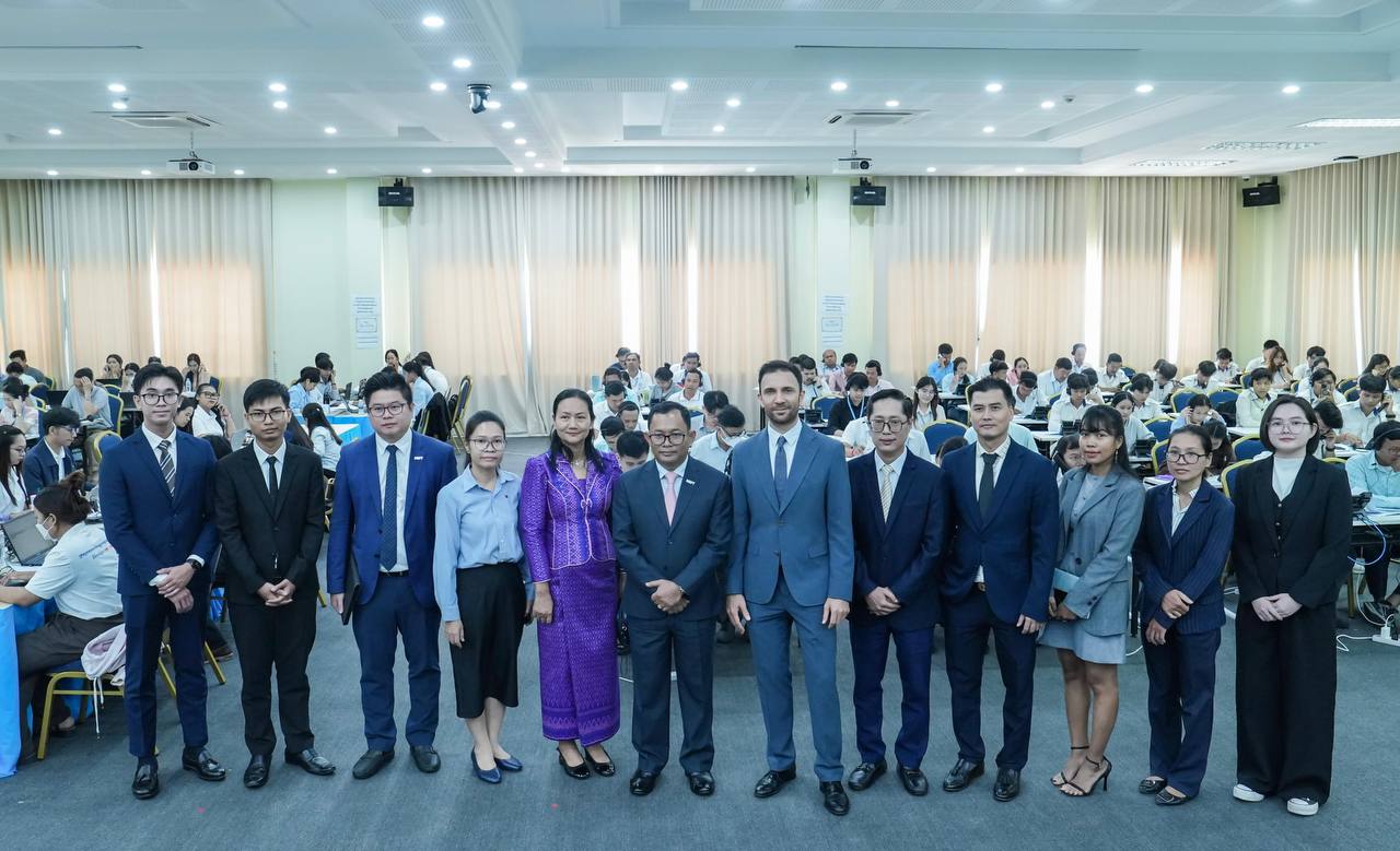 GIZ ផ្តល់ឧបករណ៍​បច្ចេកទេស ៤៥គ្រឿង ជូនក្រសួង​ការងារសម្រាប់ប្រើប្រាស់ ដើម្បីត្រួតពិនិត្យសុវត្ថិភាព និងសុខភាពការងារ