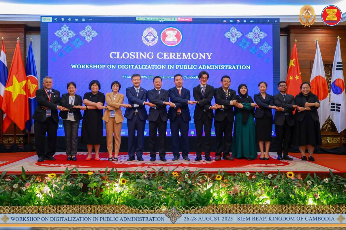 ឯកឧត្តម គង់ សុភី លើកឡើងថា សិក្ខាសាលាស្តីពីឌីជីថលូបនីយកម្មក្នុងរដ្ឋបាលសាធារណៈ នៅខេត្តសៀមរាបសម្រេចបានសមិទ្ធផលធំៗចំនួន ៥