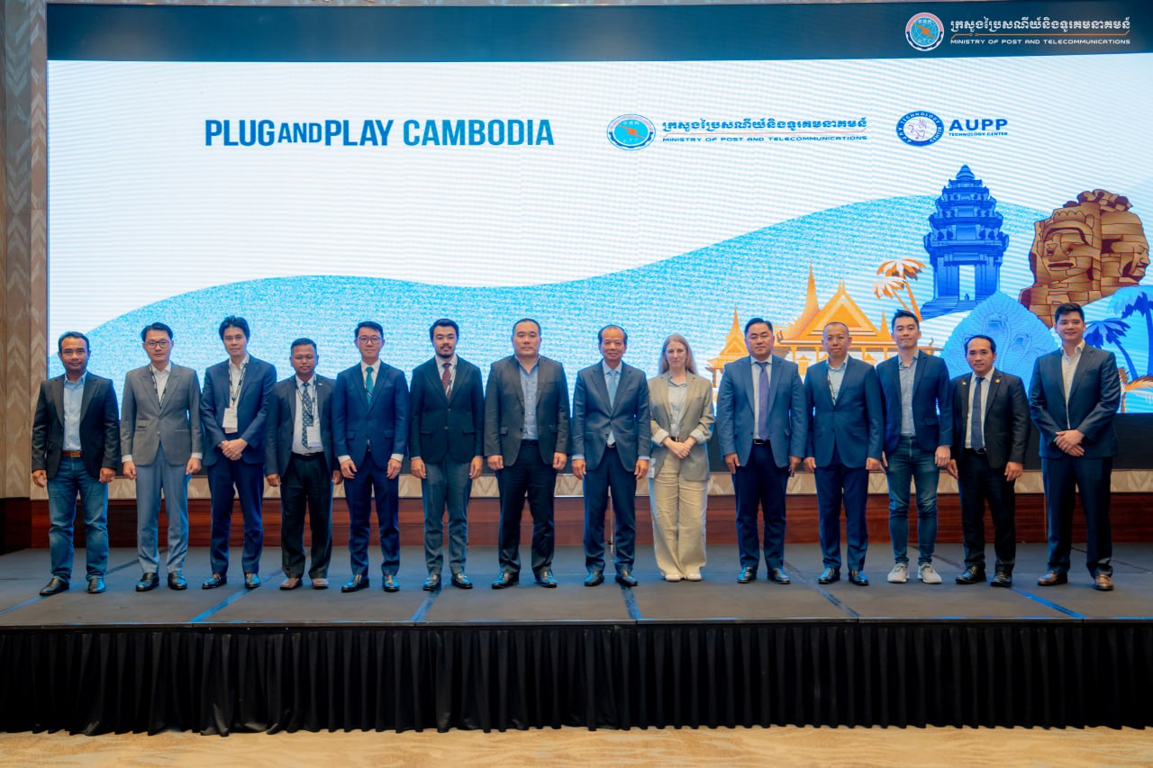 ឯកឧត្តមរដ្ឋមន្រ្តី ជា វ៉ាន់ដេត បានអញ្ជើញជាអធិបតីក្នុងកម្មវិធី Plug and Play Cambodia Community Series: Scale and connect